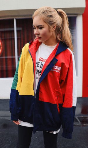 jaqueta corta vento, moda, estilo, looks, anos 90, tendência, estilo esportivo, sporty style, fashion, style, outfits, windbreaker jacket, trend