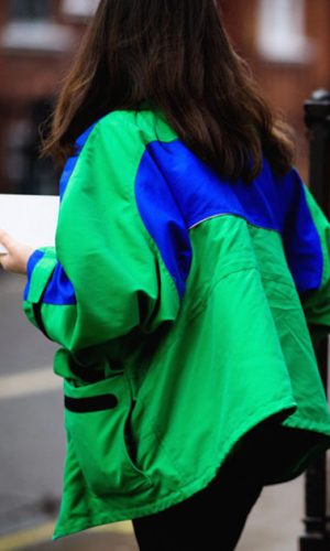 jaqueta corta vento, moda, estilo, looks, anos 90, tendência, estilo esportivo, sporty style, fashion, style, outfits, windbreaker jacket, trend