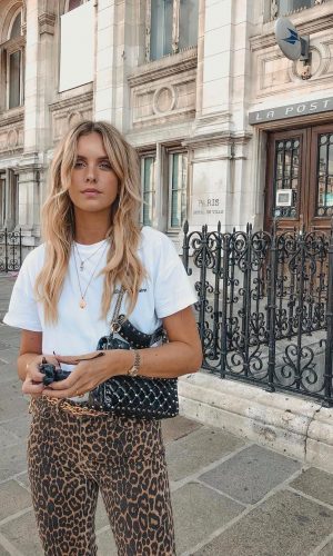 cinto de corrente, look, tendência, moda, chain belt, fashion trend