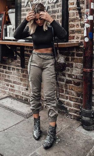 cinto de corrente, look, tendência, moda, chain belt, fashion trend