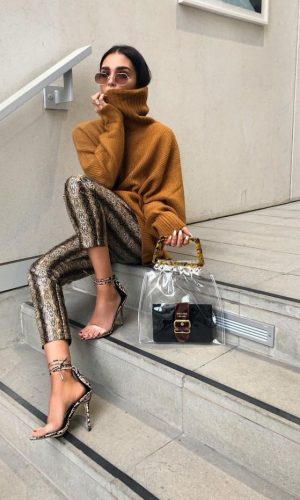 como usar uma calça com estampa de cobra, tendência, moda, how to wear snakeskin pants
