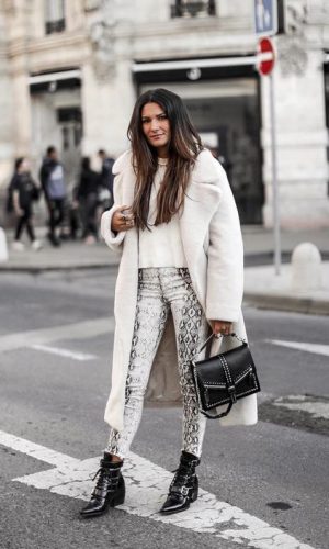 como usar uma calça com estampa de cobra, tendência, moda, how to wear snakeskin pants