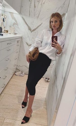 clutch oversized, the pouch, bottega veneta, trend, it bag, tendência, oversized clutch, rosie huntington-whiteley