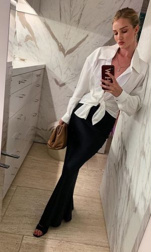 clutch oversized, the pouch, bottega veneta, trend, it bag, tendência, oversized clutch, rosie huntington-whiteley