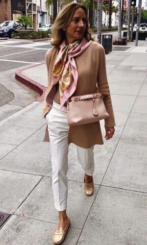 lenço no pescoço, moda, estilo, looks, inspiração, truque de estilo, styling trick, fashion, neck scarf, outfits