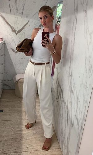 clutch oversized, the pouch, bottega veneta, trend, it bag, tendência, oversized clutch, rosie huntington-whiteley